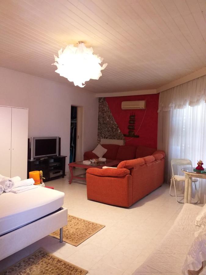 Roulas Cozy Apartments Artemida  Ngoại thất bức ảnh