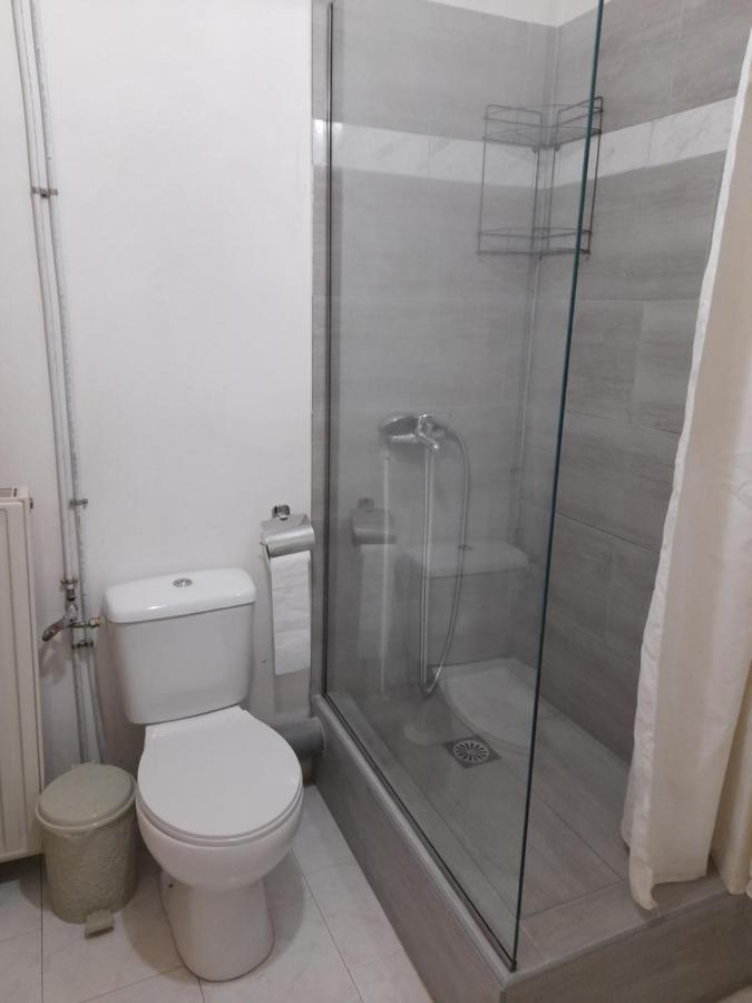 Roulas Cozy Apartments Artemida  Ngoại thất bức ảnh