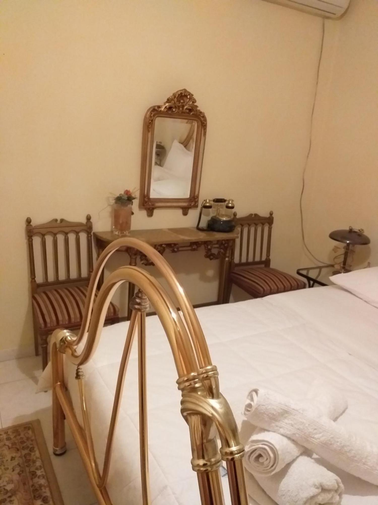 Roulas Cozy Apartments Artemida  Phòng bức ảnh
